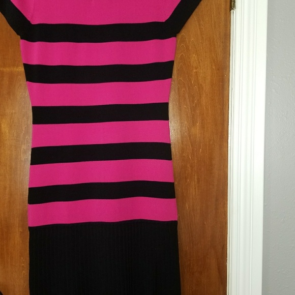 Dress fushia and black - Picture 3 of 3
